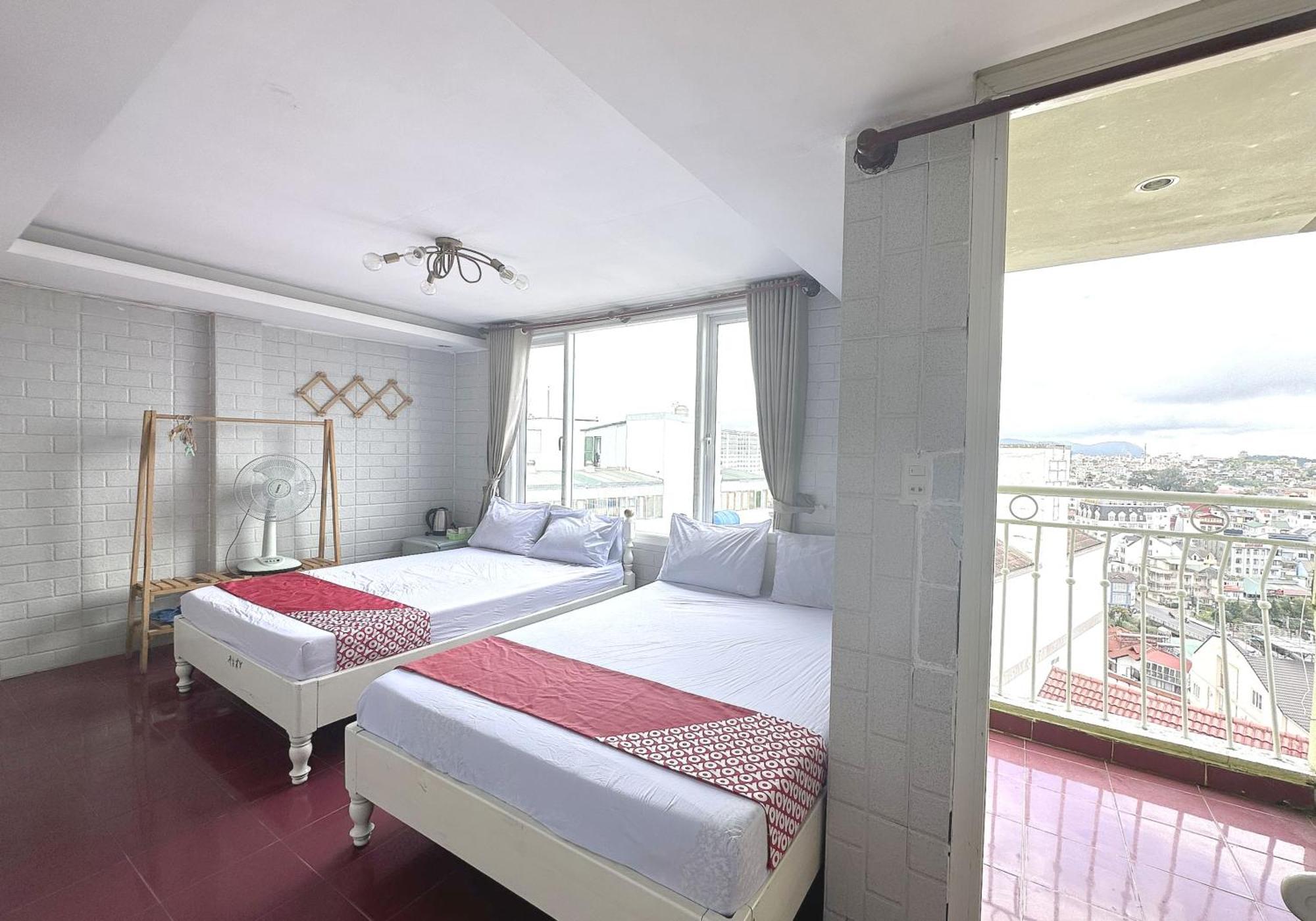 Oyo 1196 Le Vu Hotel Dalat Bagian luar foto