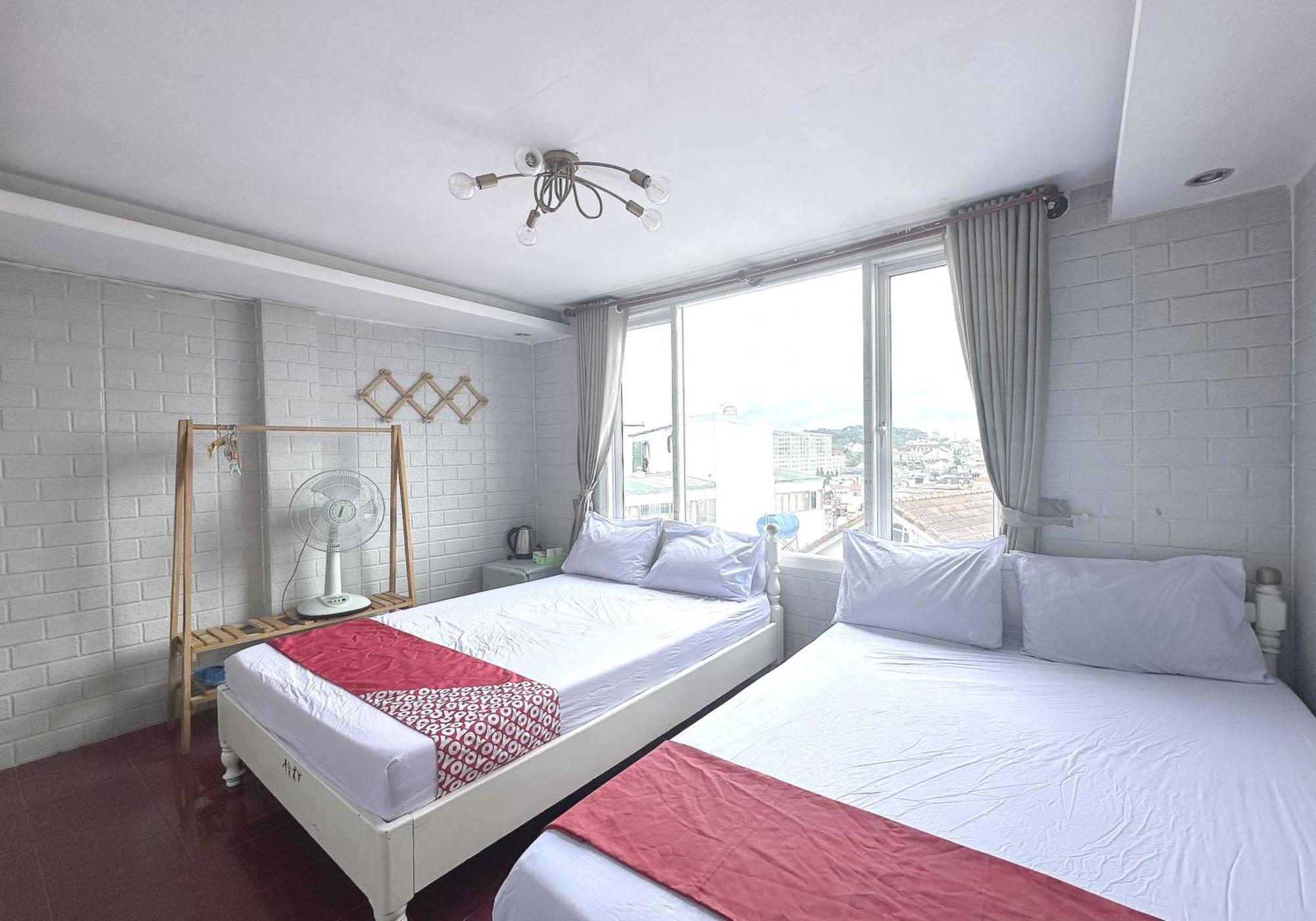 Oyo 1196 Le Vu Hotel Dalat Bagian luar foto