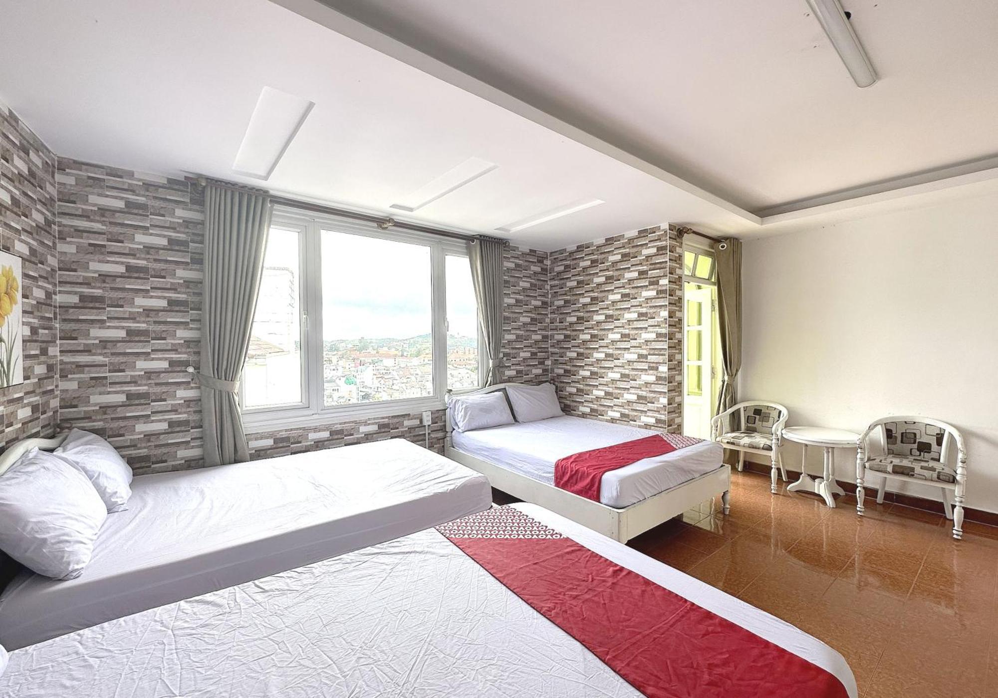 Oyo 1196 Le Vu Hotel Dalat Bagian luar foto