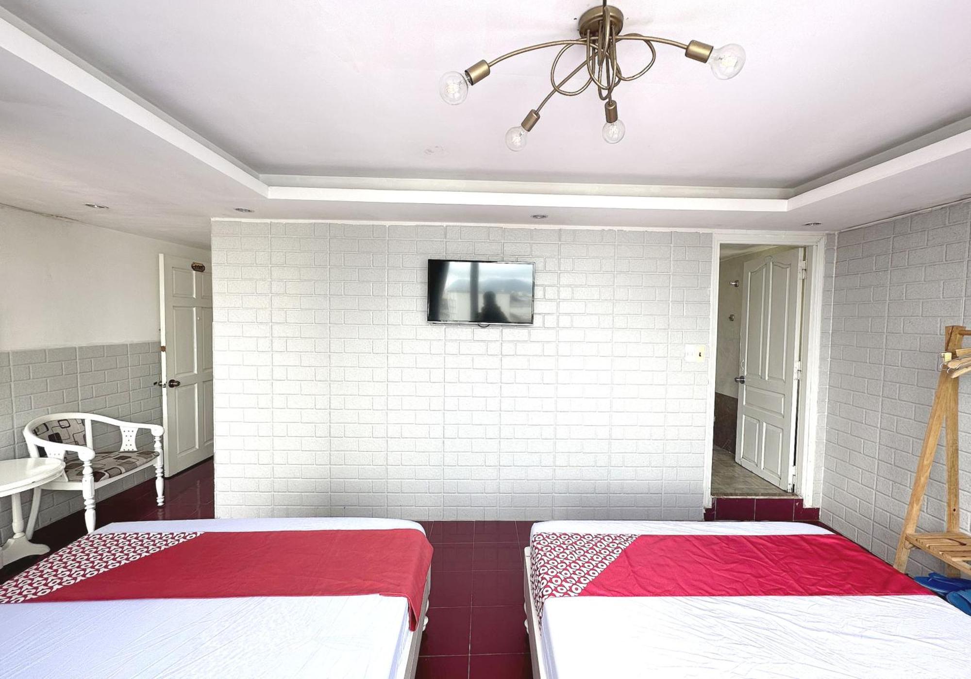 Oyo 1196 Le Vu Hotel Dalat Bagian luar foto