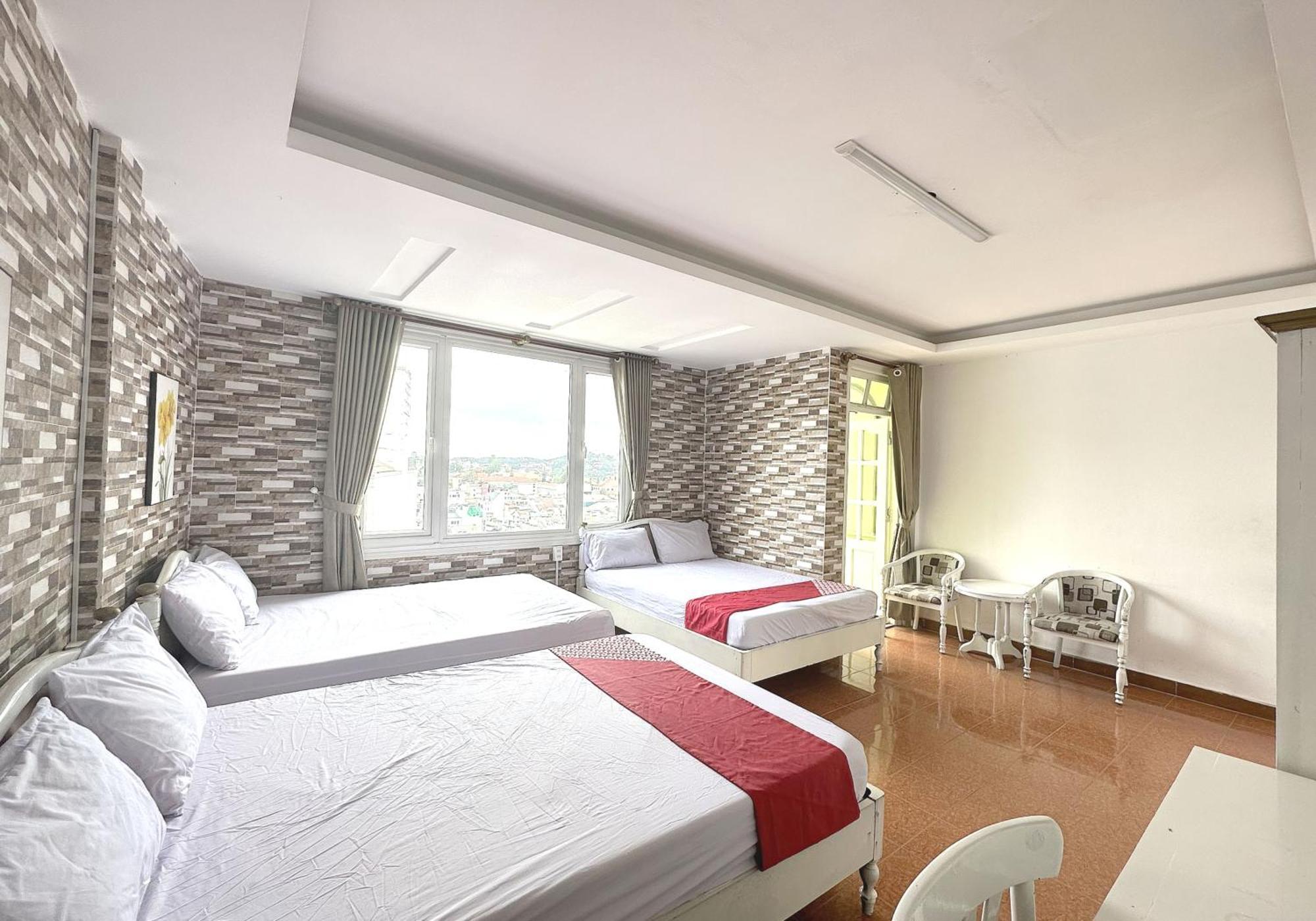 Oyo 1196 Le Vu Hotel Dalat Bagian luar foto