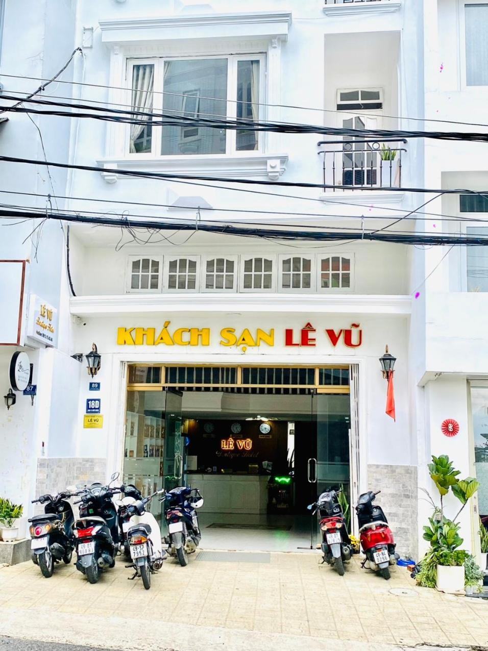 Oyo 1196 Le Vu Hotel Dalat Bagian luar foto